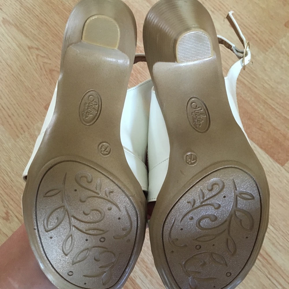 Women’s heels - Picture 3 of 4